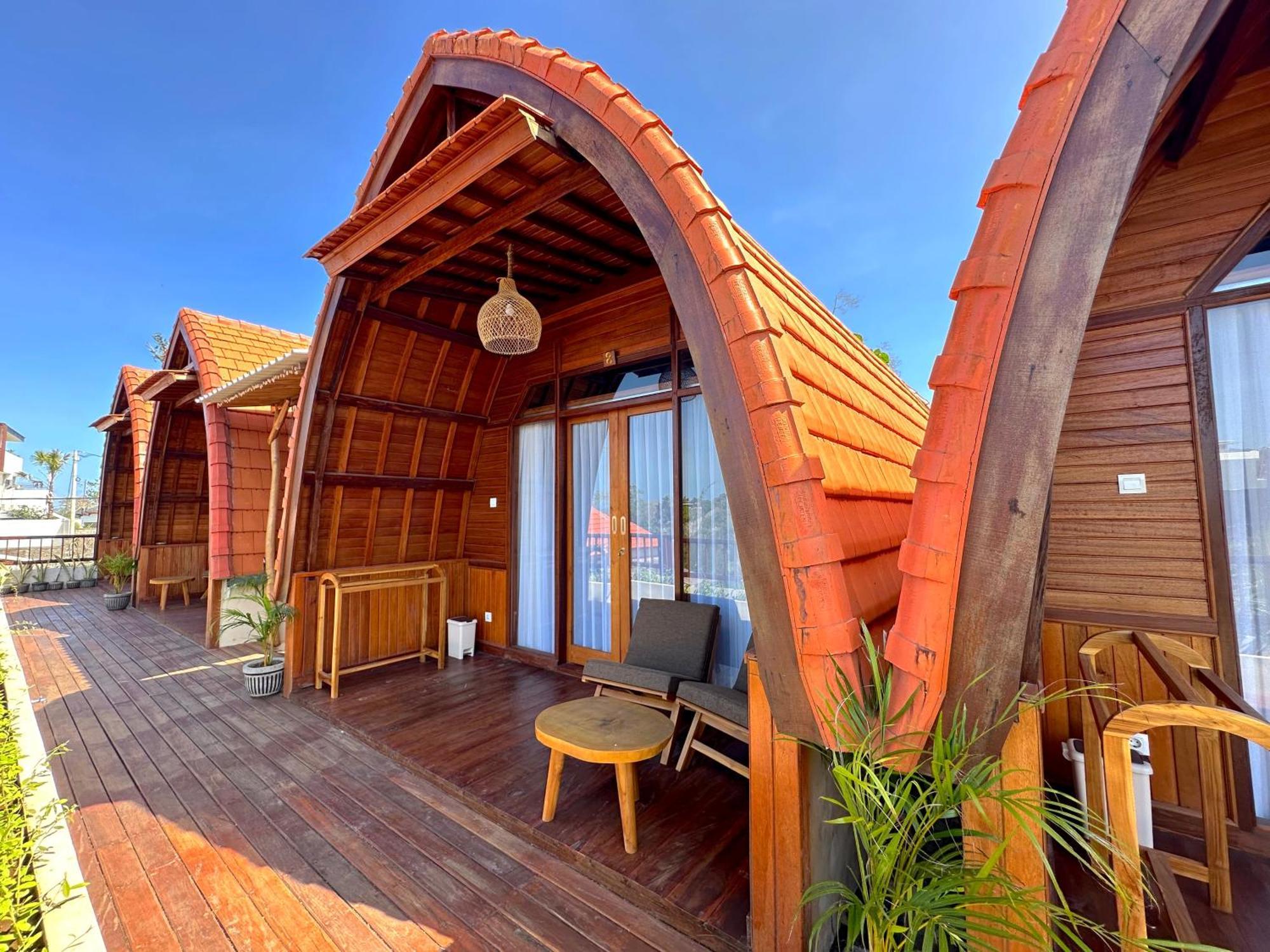 Puri Melati Hotel อูลูวาตู ภายนอก รูปภาพ