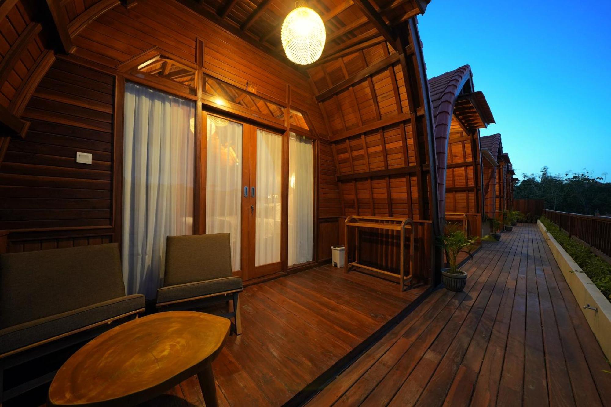 Puri Melati Hotel อูลูวาตู ภายนอก รูปภาพ