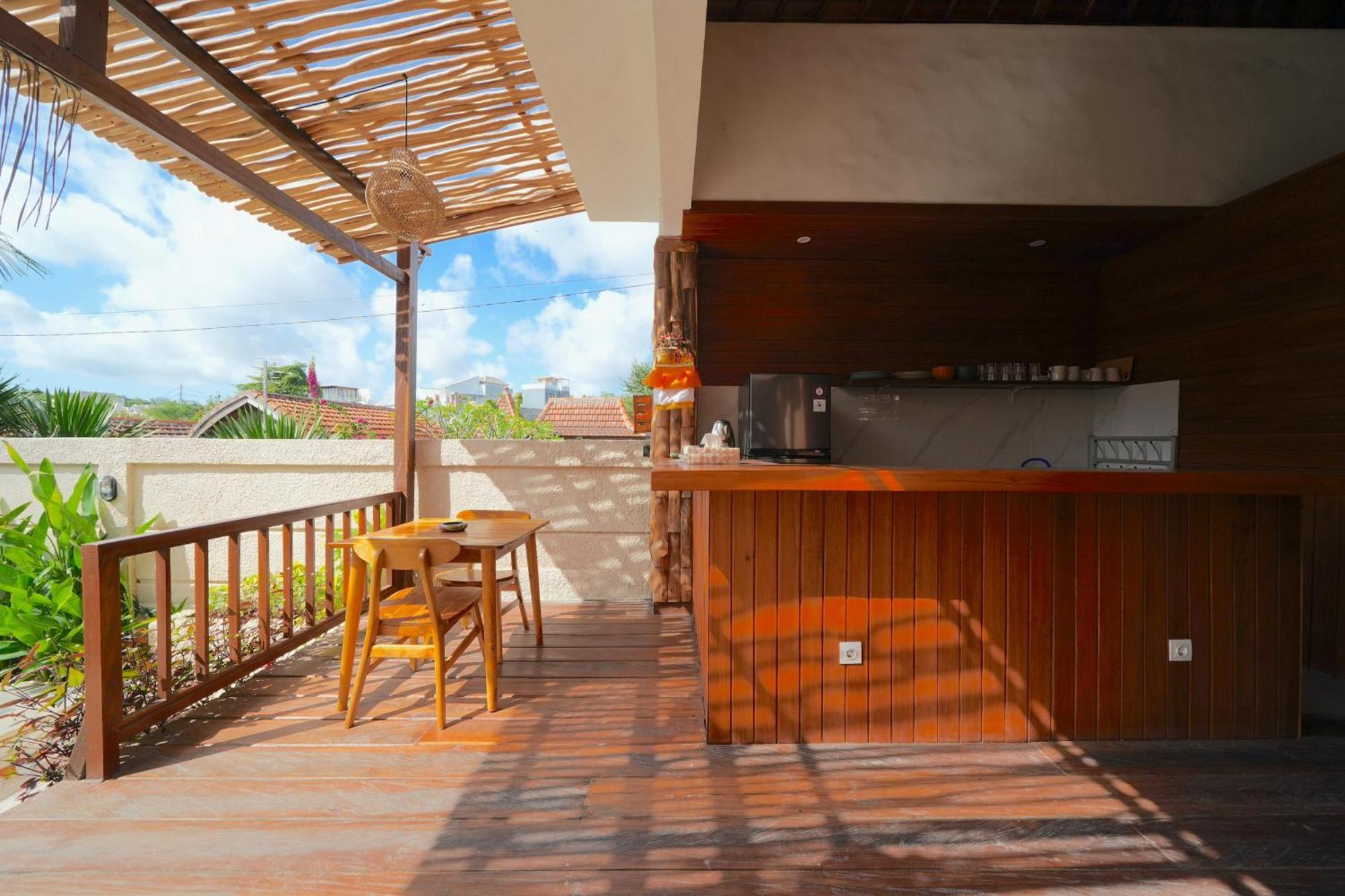 Puri Melati Hotel อูลูวาตู ภายนอก รูปภาพ