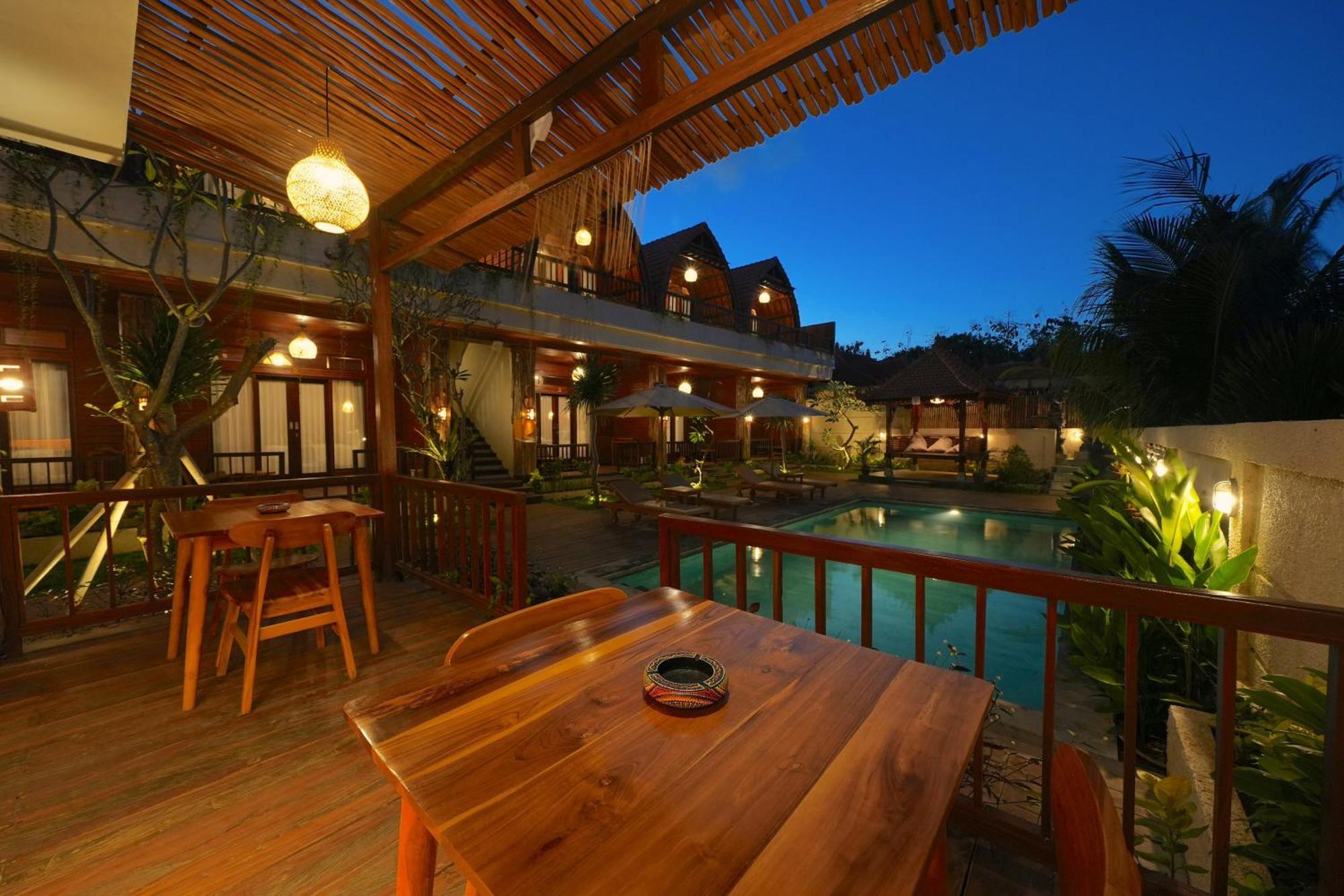 Puri Melati Hotel อูลูวาตู ภายนอก รูปภาพ