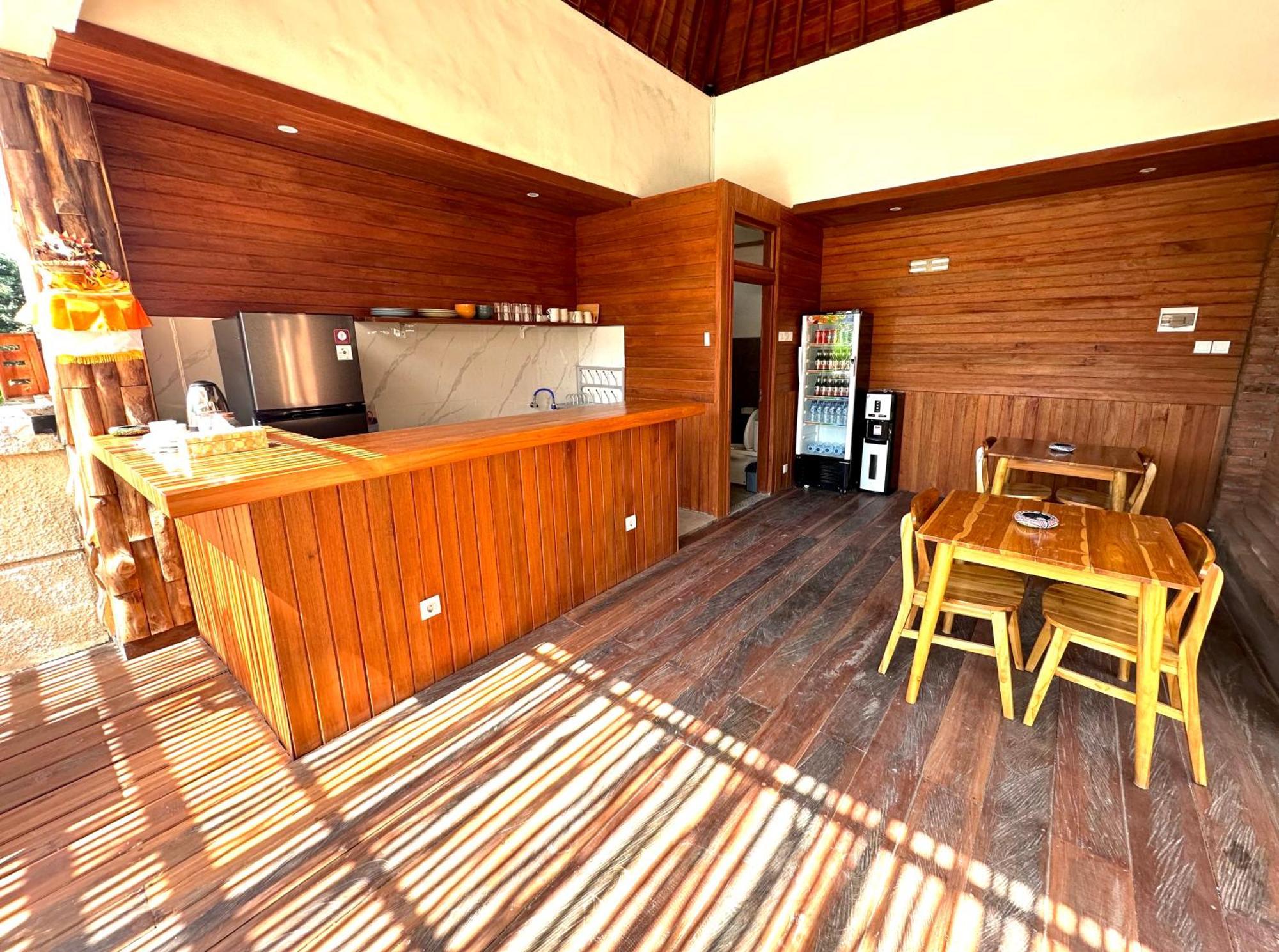 Puri Melati Hotel อูลูวาตู ภายนอก รูปภาพ