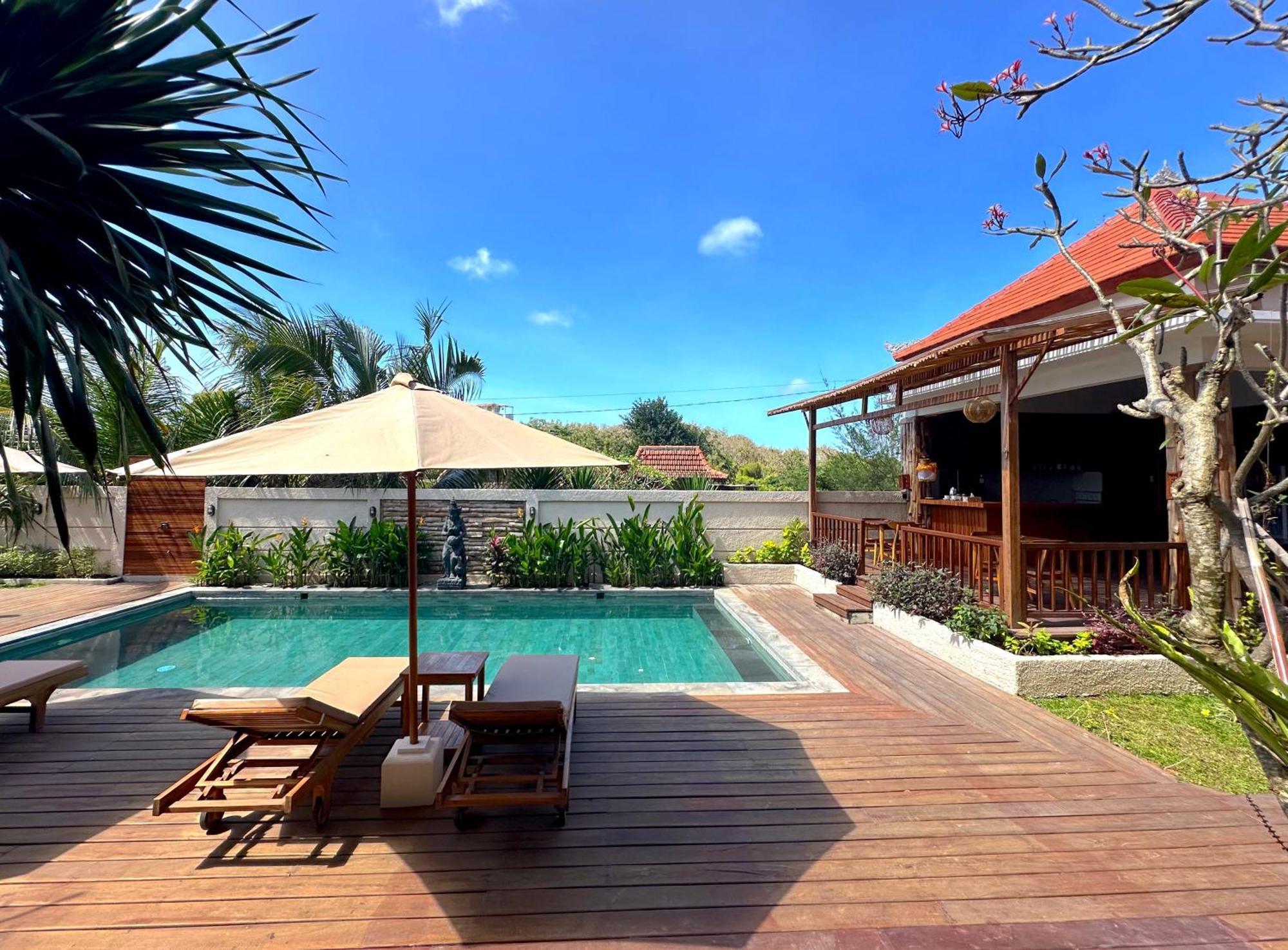 Puri Melati Hotel อูลูวาตู ภายนอก รูปภาพ
